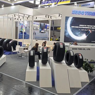 Zodo Tire (hier auf der Fachmesse The Tire Cologne) ist einer der chinesischen Hersteller, die an der EU-Untersuchung mitgewirkt haben. Für sie beträgt der Zollsatz 24,4 Prozent.  (Bild:  Rosenow – VCG)
