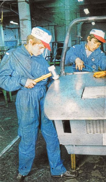 Historisches Vorbild: Skoda Berufsschüler bauten 1975 in Handarbeit vier Exemplare des Buggy Typ 736 auf und stellten damit schon damals die Qualität der Ausbildung an der 1927 gegründeten Schule in Mladá Boleslav unter Beweis. (Bild: Skoda)