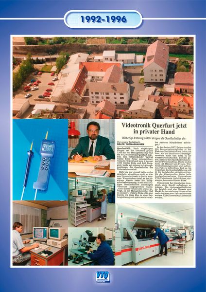 Ein Blick ins Archiv: Alte Zeitungsausschnitte dokumentieren die Entwicklung von VTQ und zeigen, wie das Unternehmen über die Jahre in der regionalen und fachlichen Öffentlichkeit wahrgenommen wurde. Die Sammlung macht sichtbar, dass Unternehmensgeschichte nicht nur aus Produkten, Kennzahlen und Meilensteinen besteht, sondern auch aus vielen kleinen Momentaufnahmen. (Bild: VTQ Videotronik GmbH)