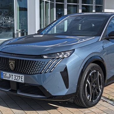 Erneut ist der 3008 von einer Rückrufaktion betroffen.  (Bild: Mauritz / VCG)