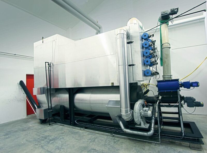 Eine harte Nuss für Anlagenbauer: So gelingt es, Wärme aus der Verbrennung von Nussschalen zu gewinnen. (Werkstätten)