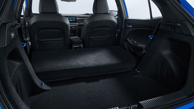 Der Kofferraum schluckt im Normalzustand 293 Liter und liegt damit im Wettbewerbsvergleich eher im oberen Bereich. (Bild: MG Motor Deutschland GmbH)