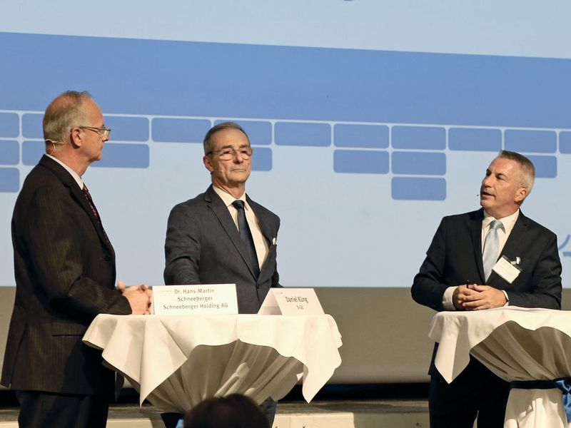 Der Wirtschaftsjournalist Reto Lipp moderierte durch den Tag und die Podiumsdiskussion. (VBM / Sergio Caré)