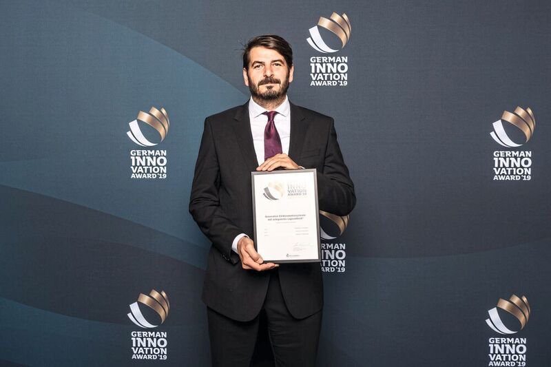 Michael Naderer hat das Start-up mitgegründet. Für die Kühltechnik gab es den German Innovation Award 2019. (Dynamic E Flow)