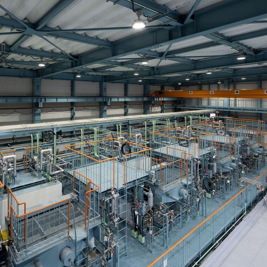 In der Pilotanlage werden vier 0,8-MW-Aqualyzer-Module unter realistischen Bedingungen betrieben.(Bild:  Asahi Kasei)