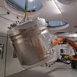 Einbau der neuen GEA-Mischanlage zur Erweiterung der Aromenproduktion bei Symrise in Holzminden. (Bild:  GEA)