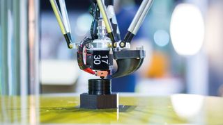 Metallpulver finden vielfach Anwendung in der additiven Fertigung und müssen dazu genau analysiert werden. (©Patrick Daxenbichler - stock.adobe.com)