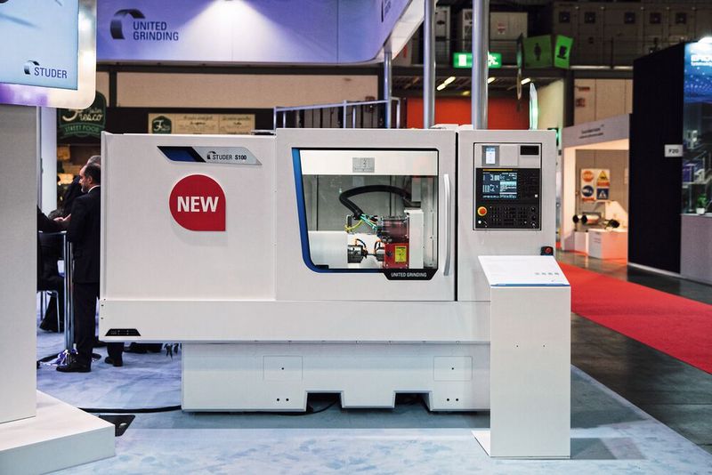 Auf der Bimu in Mailand hat Studer die neue Universal-Innenrundschleifmaschine S100 zum ersten Mal der Öffentlichkeit vorgestellt. (Bild: Studer)