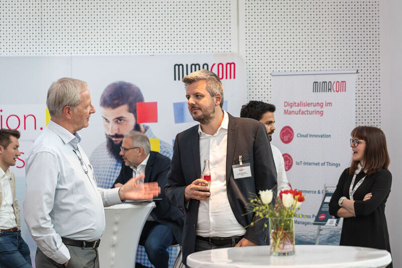 Tim Weinmann von Mimacom im Gespräch (Bild: Bausewein / PROCESS)