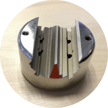 (Wichtigstes Teil der Röntgengeräte ist die Kathode mit dem Kathodenkopf. Arno Werkzeuge liefert mehr als nur Zerspanungswerkzeuge. Für die Bearbeitung des Werkstoffs Alloy 42, einer Eisen-Nickel-Legierung (Ni42/1.3917), gibt es ausführliche und differenzierte Bearbeitungspläne. Bild: Arno Werkzeuge)