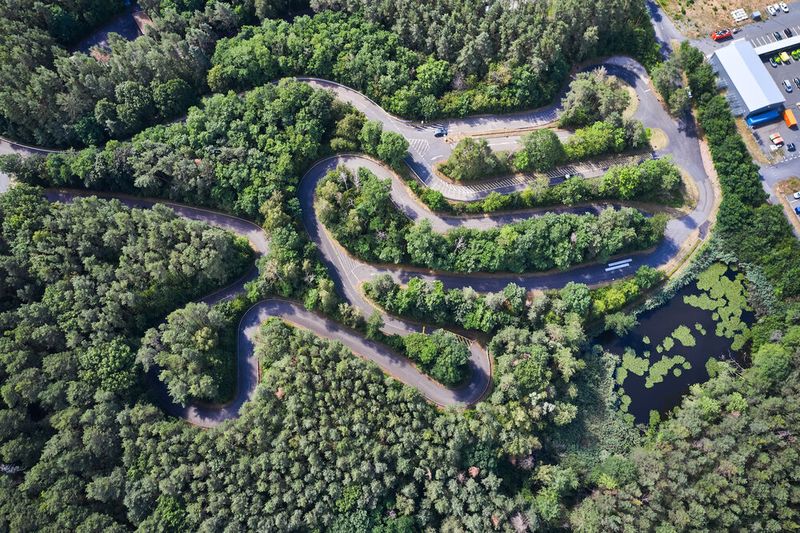 Auch das gibt es in Dudenhofen: Bergstrecken, die Serpentinen abbilden. (Bild: Segula)