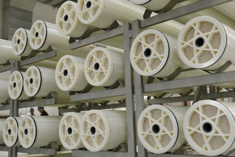 Die Umkehrosmose-Elemente aus dem Sortiment Lewabrane von Lanxess werden am Standort Bitterfeld produziert. (Bild: Thorsten Martin/Lanxess)