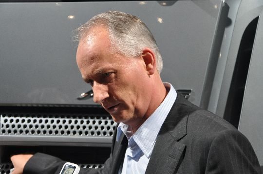 Hubertus Troska stellt sich den Fragen der Journalisten. (Archiv: Vogel Business Media)