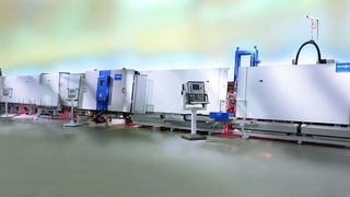 Abb.1: Stark beanspruchte vollautomatische Fertigungslinie:  Für die sicherheitsrelevanten Schraubverbindungen der Isolierglas-Fertigungslinie first‘flexspacer setzt der Hersteller die Nord-Lock Keilsicherungsscheibenpaare ein. (Archiv: Vogel Business Media)