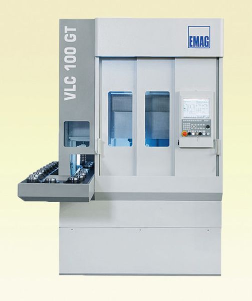 Kombinationsbearbeitung Hartdrehen und Schleifen auf der VLC 100 GT (Bild: Emag)