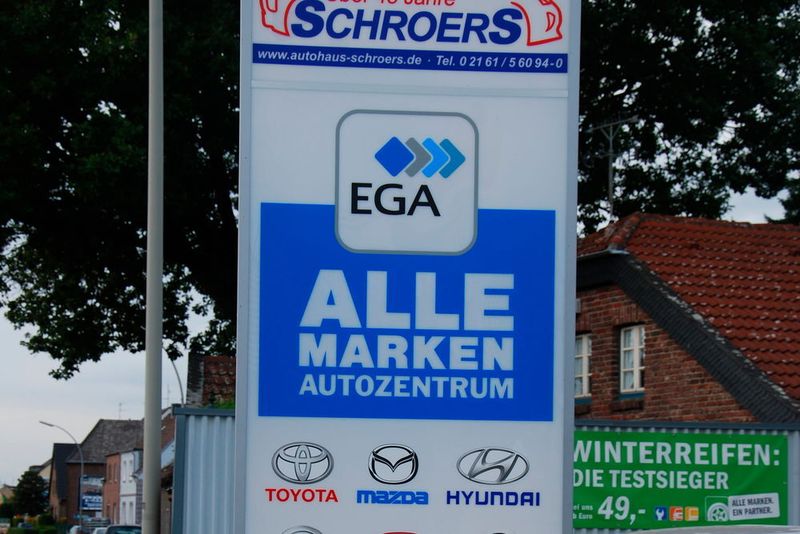 Als EGA-Partner hat Schroers Zugriff auf alle Marken – bei Neu- und Gebrauchtfahrzeugen. (Wenz)