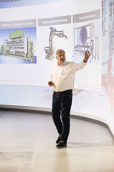 Impressionen der Fachtagung „Mehr Effizienz im Presswerk“ 2025 in Würzburg. (Bild: Stefan Bausewein)