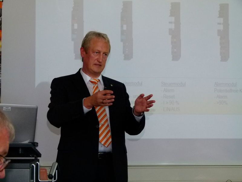 Die Steuerstromverteilung Maxguard ist das erste Produkt am Markt, das den Brückenschlag geschafft hat, die Lastenüberwachung und die Potentialverteilung in einer Lösung zu kombinieren“, sagt Produktmanager Klaus Schürmann. (S.Häuslein/konstruktionspraxis)