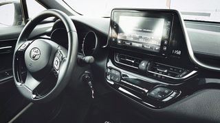 Central Infotainment System: So far, PCAP displays have dominated in vehicles. However, by 2025, the trend is expected to shift towards In-Cell Touch systems with a market share of over 50 percent. (Image:freely licensed)