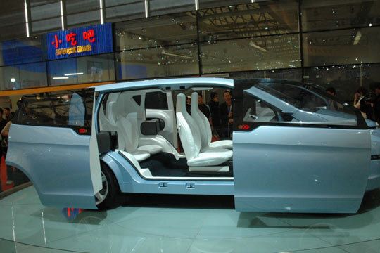 ... denn Volkswagen könnte sich ein wenig an den „Up!“ erinnert fühlen. Andererseits: Brilliance-Importeur Hans-Ulrich Sachs kennt sich ja aus in Wolfsburg. (Archiv: Vogel Business Media)