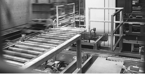 (Entwicklungen rund um die Nachhaltigkeit schreiten rasant voran – hier zu sehen ein Verschiebewagen für Paletten. Bild: Sysmat)