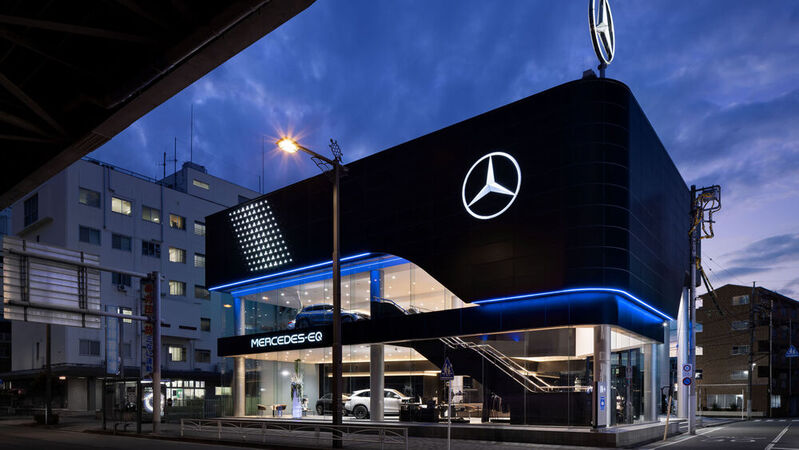 Im japanischen Yokohama hat Mercedes den ersten EQ-Showroom eröffnet.