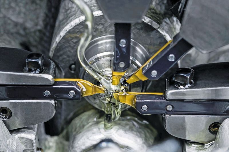 Das System 262 mit feinstgeschliffenen Schneiden ermöglicht die präzise Bearbeitung von Kleinstdrehteilen. (Horn/Sauermann)