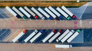 Ausgeliefert: Die deutschen Distributoren kommen der enormen Nachfrage aus der Industrie nach elektronischen Komponenten kaum nach. Zweistelliges Umsatzwachstum und explodierender Auftragseingang sind die Folgen. (gemeinfrei)