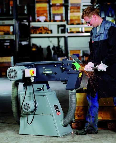 Bild 1: Mit der Bandschleifmaschine GI 150 2H lassen sich hohe Abtragsleistungen erreichen. (Archiv: Vogel Business Media)