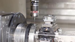 Beide Robodrill-Maschinen sind jeweils mit einem Messtaster vom Typ TC52 LF von BLUM ausgestattet.  (Bild: Blum-Novotest)