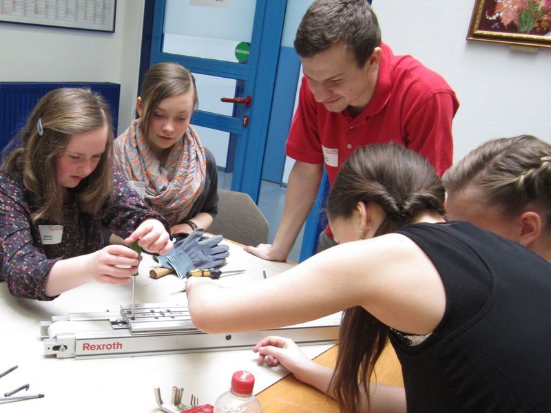 Girls’ Day in Schweinfurt. (Bild: Bosch Rexroth)