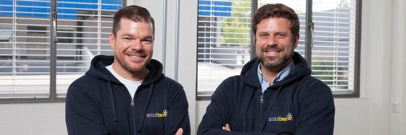 Die Macher von scoutbee: Gregor Stühler (links) und Prof. Dr. Christian Heinrich (rechts)(Bild:  Scoutbee)