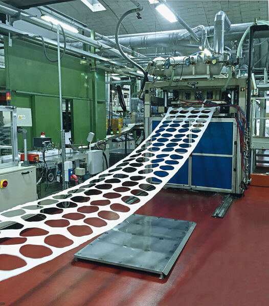 The production line at Dopla’s Treviso factory has benefited considerably from the new Robuschi vacuum unit. (Picture: Robuschi)