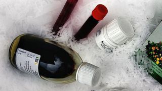 Carbo bietet bedarfsgerechte Eigenproduktion von Trockeneis für Laboratorien (Bild: Carbo Kohlensäurewerke)