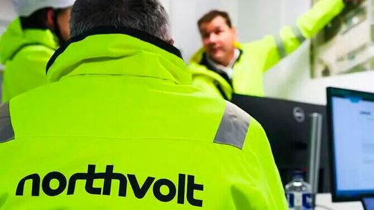 Es kann losgehen mit der von Northvolt geplanten Batteriefabrik in Heide in Schleswig-Holstein. Der Gemeinderat von Niederwöhrden hat dem Vorhaben zugestimmt, wenn auch nur mit knapper Mehrheit. (Bild:  Northvolt)