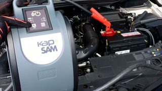 Fast 9.000 Ampere Spitzenleistung drückt der Kap'SAM durch seine 35 Quadratmillimeter starken Vollkupferkabel. (RODAC)