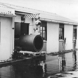 Endress+Hauser hat die ersten Durchflussmessgeräte in einer Militärbaracke (1977) gefertigt.