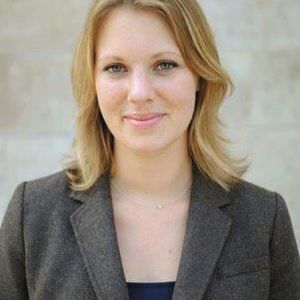 „Medtech-Hersteller sollten mit ihrer Technologie auf Interoperabilität setzen. Insellösungen schränken den Nutzen von telemedizinischen Angeboten ein“, Julia Hagen, Referentin für Health und Pharma im Digitalverband Bitkom. 