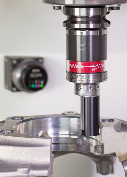 Das neue Rauheitsmessgerät TC63-RG von Blum ermöglicht eine hochpräzise und automatisierte Prüfung von geraden Werkstückoberflächen in Werkzeugmaschinen. (Bild: Blum-Novotest)