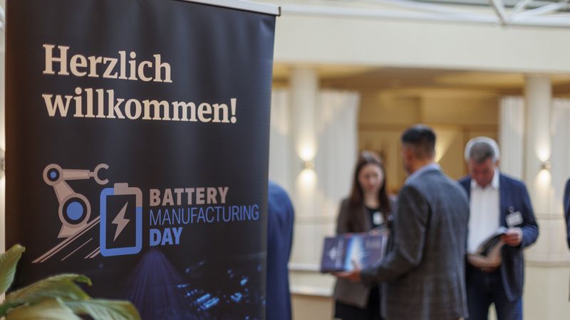 Die Diskussion „Mehr als Pkw: Die Zukunft der Batterieindustrie in Mobilität, Industrie und Energiesystem“ bewertet mögliche Geschäftsfelder der europäischen Batterieindustrie.(Bild:  Dario Eidens-Holl - Fotostudio E)