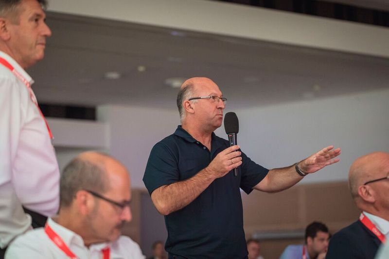 Der 20. Würzburger EMS-Tag fand am 8. September 2022 in den Mainfrankensälen Veitshöchheim statt. Am Vorabend der Veranstaltung gab es ein Networking-Dinner im Restaurant Reisers am Stein. Der 21. EMS-Tag findet am 7. September 2023 statt. Sie können sich bereits für eine Teilnahme auf der Webseite registrieren.  (Bild: Stefan Bausewein)