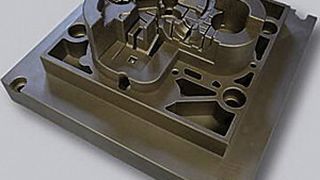 Der Werkzeugkern mit konturnaher Kühlung zur Herstellung von Endteilen aus Kunststoff zeigt den erfolgreichen Einsatz der Additiven Fertigung im Bereich Werkzeugbau. (Bild: EOS)