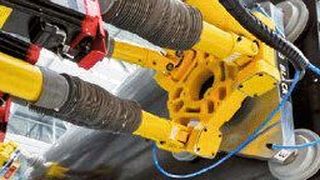 Dem realen Modell eines Systems aus Positioniereinheiten stehen Digitale Zwillinge zur Seite. (Fraunhofer IFAM)