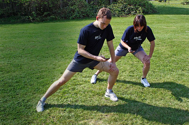 Schnittstelle zwischen Medientechnik und Gesundheit: In einem Projekt an der FH St. Pölten wird die Herzfrequenz beim Sport gemessen und davon abhängig bestimmte Musik in die Kopfhörer gespielt. (Bild: FH St. Pölten)