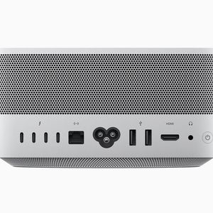 Der Apple Mac Studio wird von dem M1 Max und dem neuen M1 Ultra angetrieben.(Bild:  Apple)