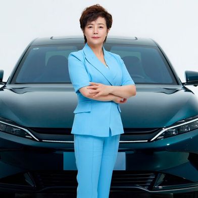 Stella Li, Vize-Präsidentin BYD (Bild: BYD)