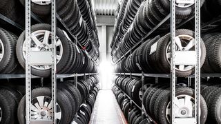 reifenregale-7-ebenen (HaCoBau Hallen und Container Systeme GmbH)