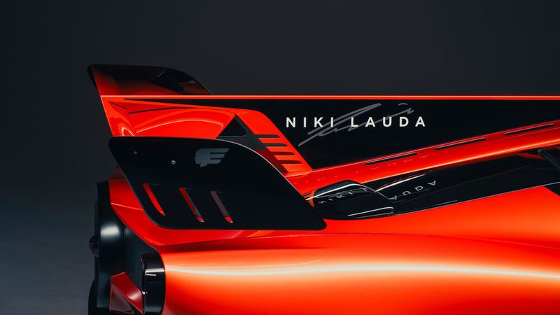 Das auf 25 Einheiten begrenzte Sondermodell ist eine Hommage an Rennfahrer Niki Lauda, mit dem Gordon Murray beim Rennstall Brabham war. (Bild: Gordon Murray Automotive)