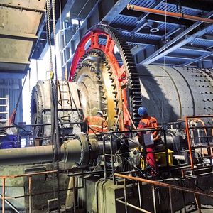 Der neue Zahnkranz aus ADI-Guss ist lediglich 300 mm breit.(Bild:  Cemex)