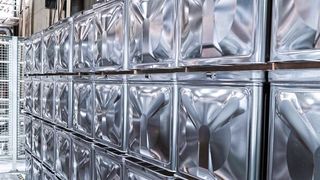 13.000 Geschirrspüler-Innengehäuse pro Tag werden auf den Anlagen bei BSH in Dillingen gefertigt. (Bild: Weil Technology)